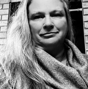 Meet your Posher, Brenda